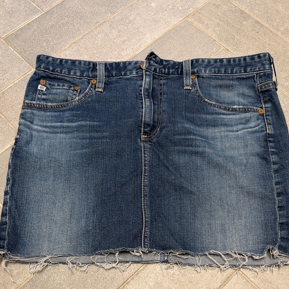 AG Dark Blue Denim Mini Skirt Erin pencil - Casual Frayed Hem